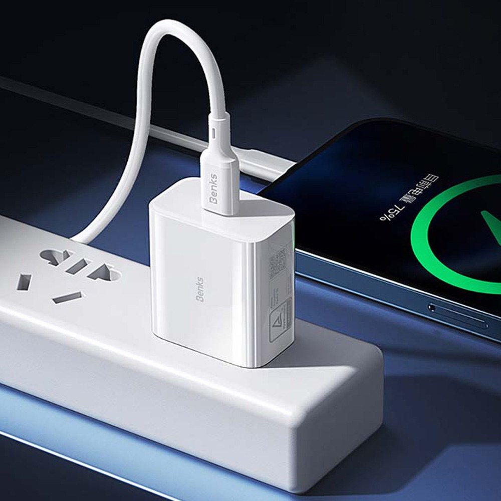 Type-C 充電器 20W